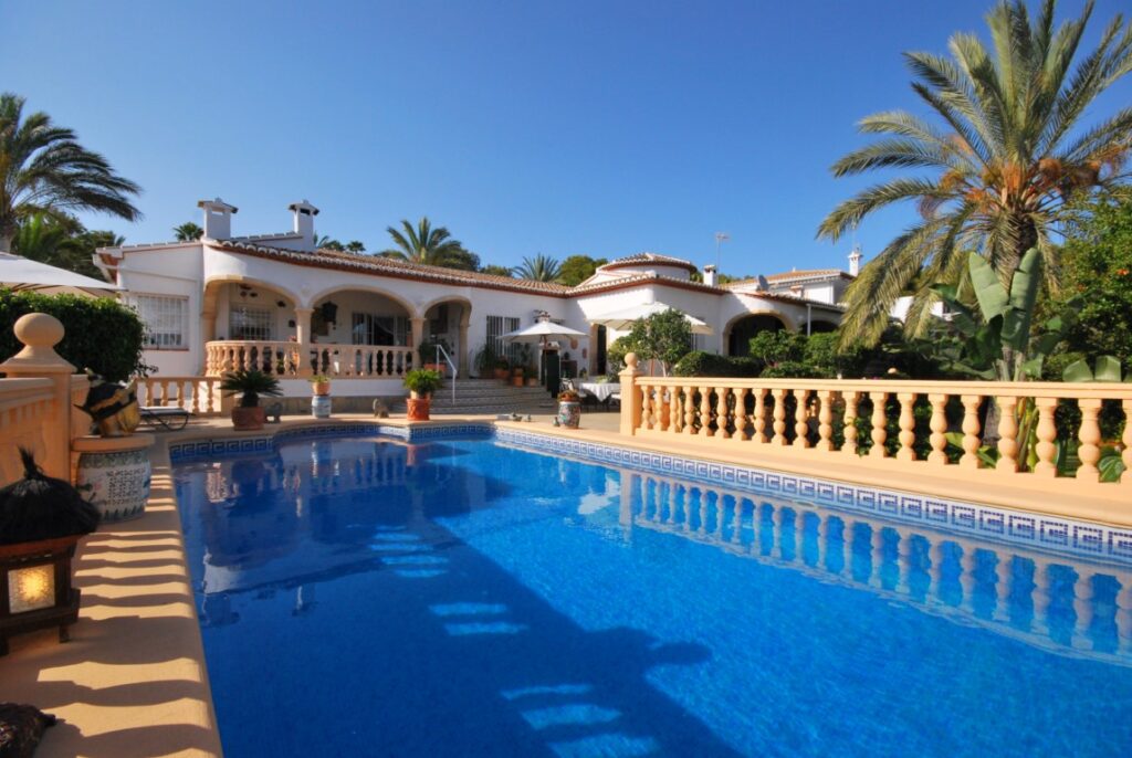 3050-Villa-en-Moraira-03