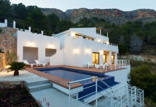 3274-Villa-en-Altea-01