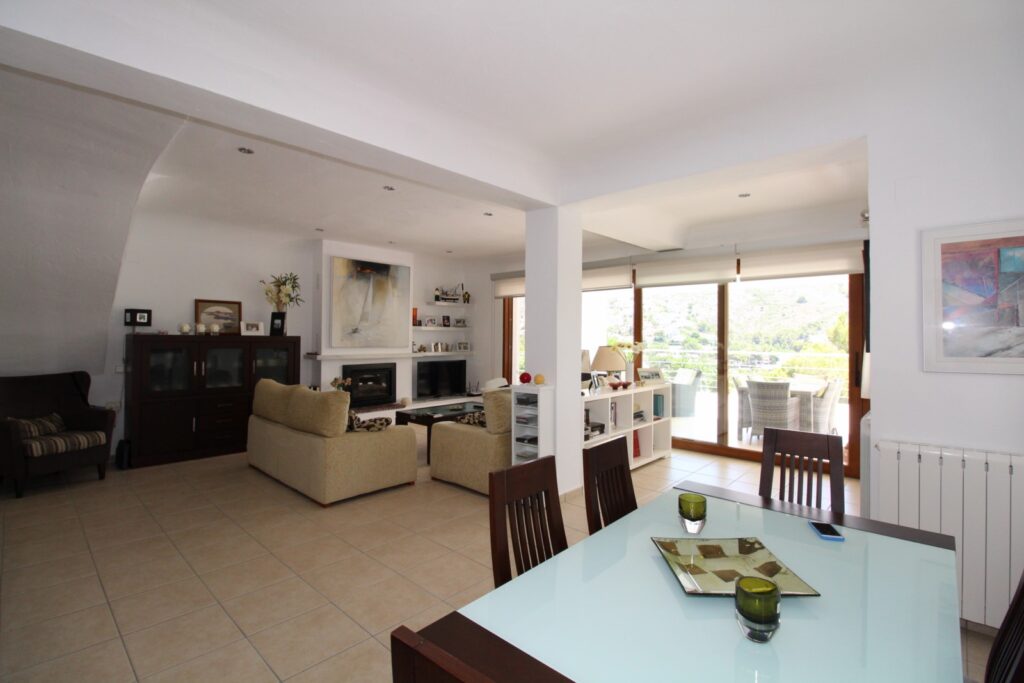 3645-Villa-en-Moraira-03