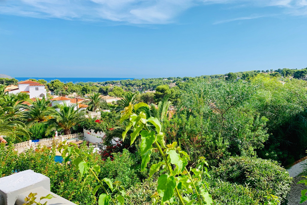 3702-Villa-en-Moraira-02