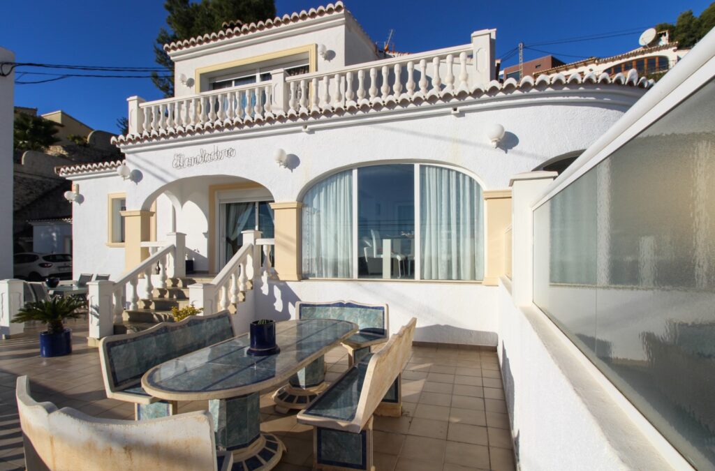 3849x-Villa-en-Moraira-01