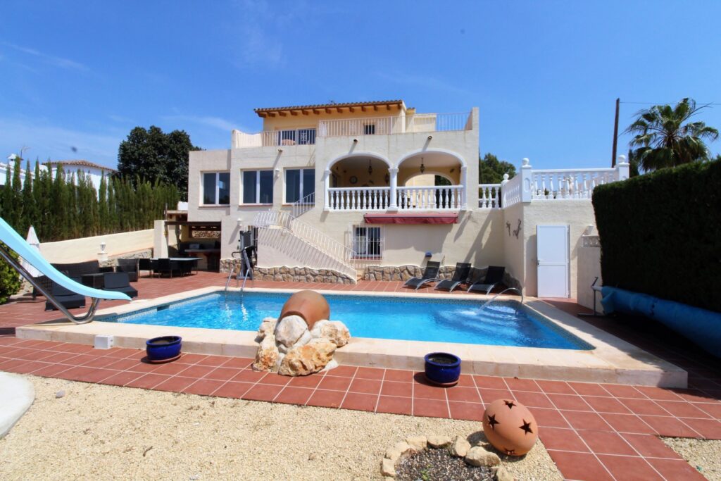 3366-Villa-en-Moraira-01