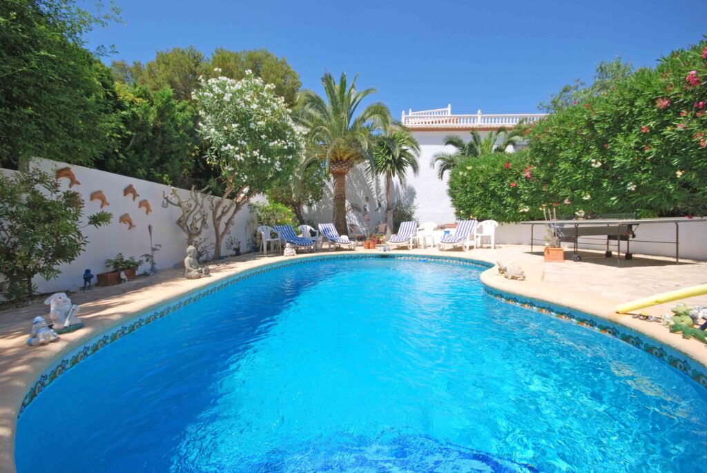 3910-Villa-en-Moraira-02