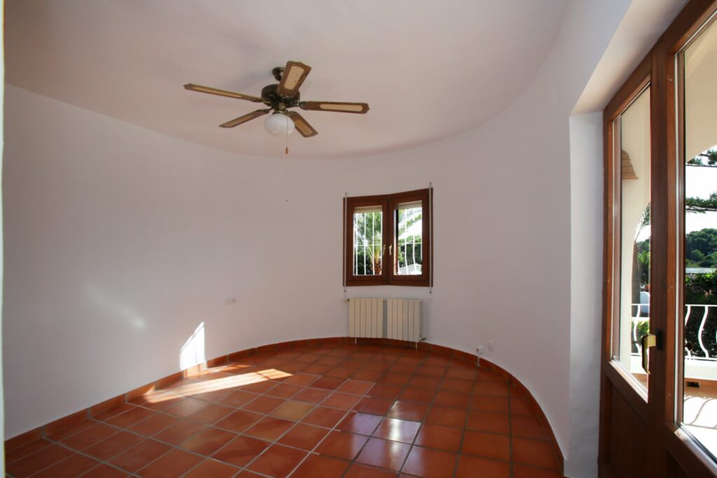 3914-Villa-en-Moraira-08