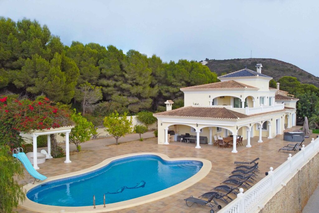 4147-Villa-en-Moraira-01