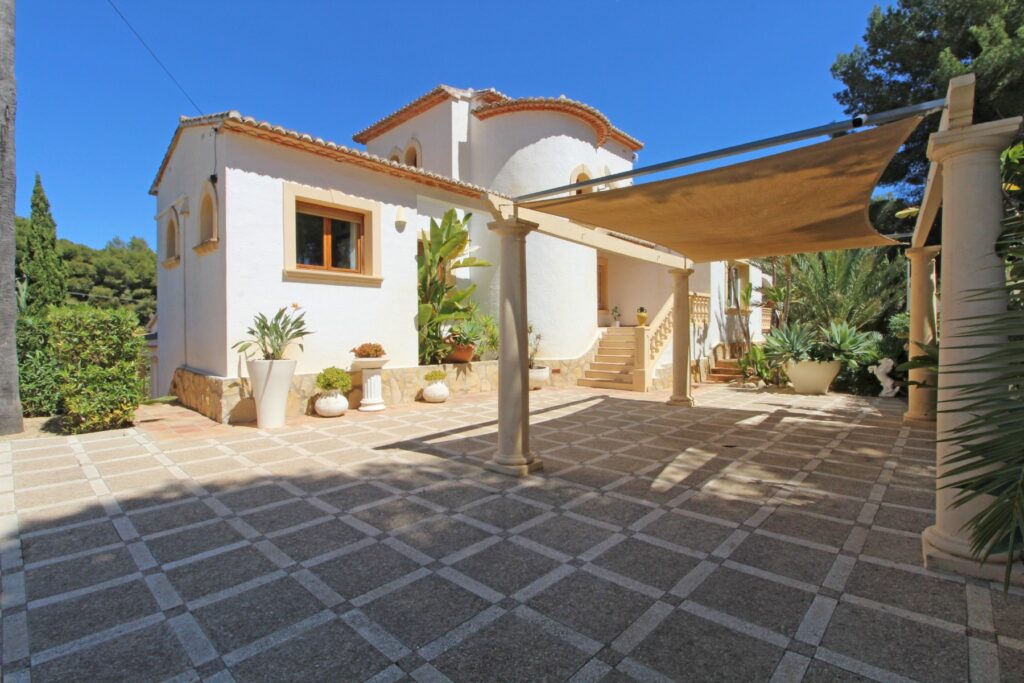 4225X-Villa-en-Moraira-02