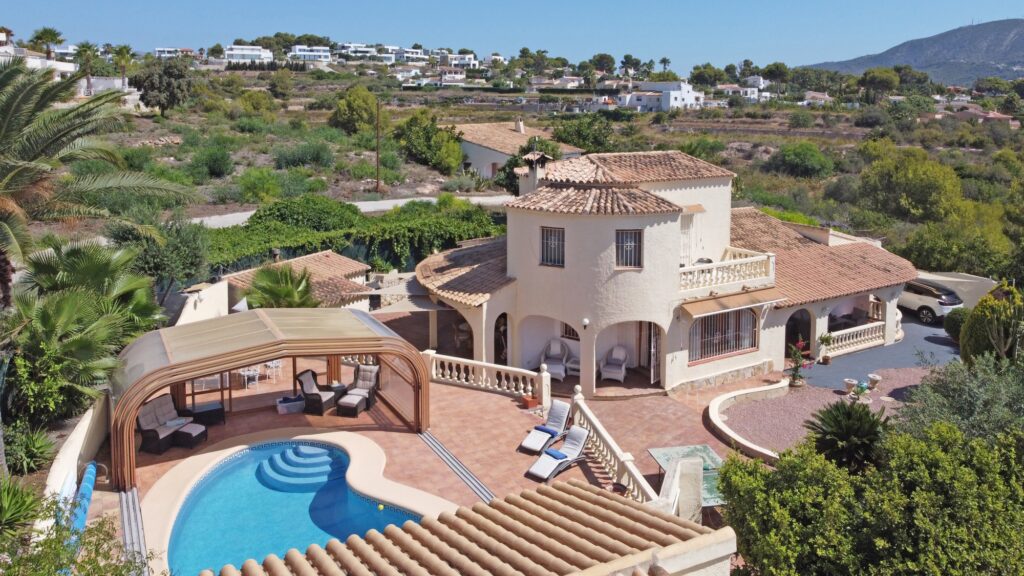 4258X-Villa-en-Moraira-01